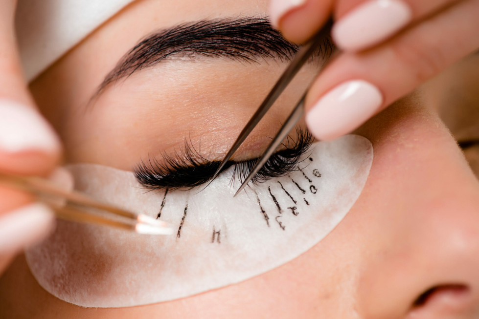 eyelash extensions in Gold Coast