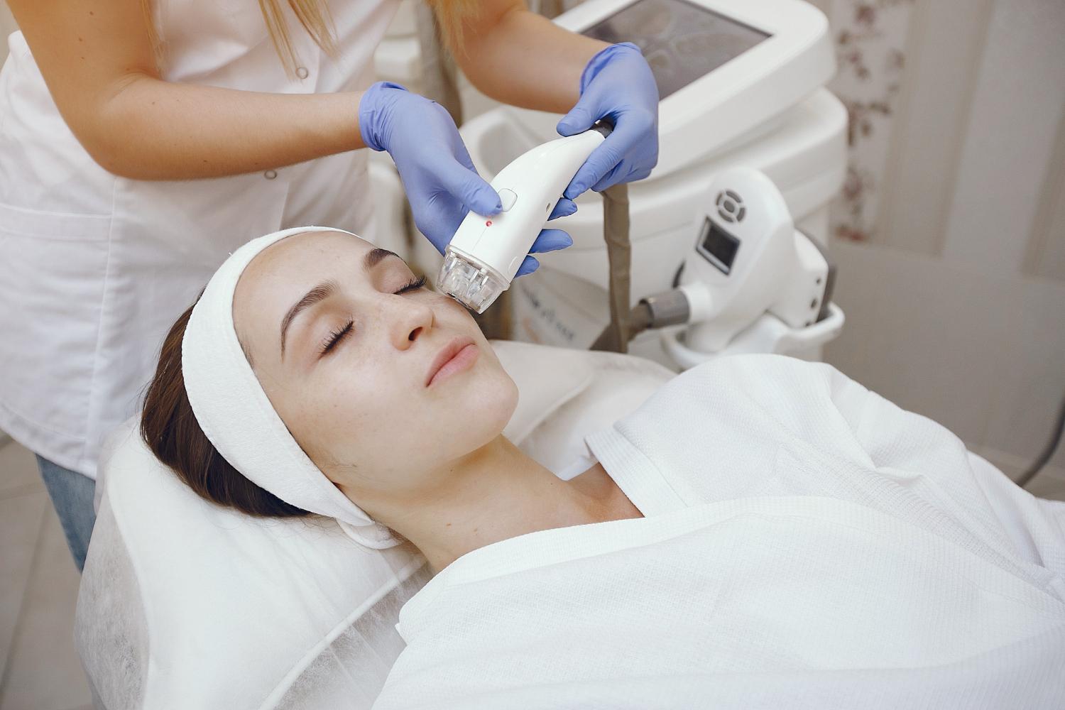 HIFU facial treatment